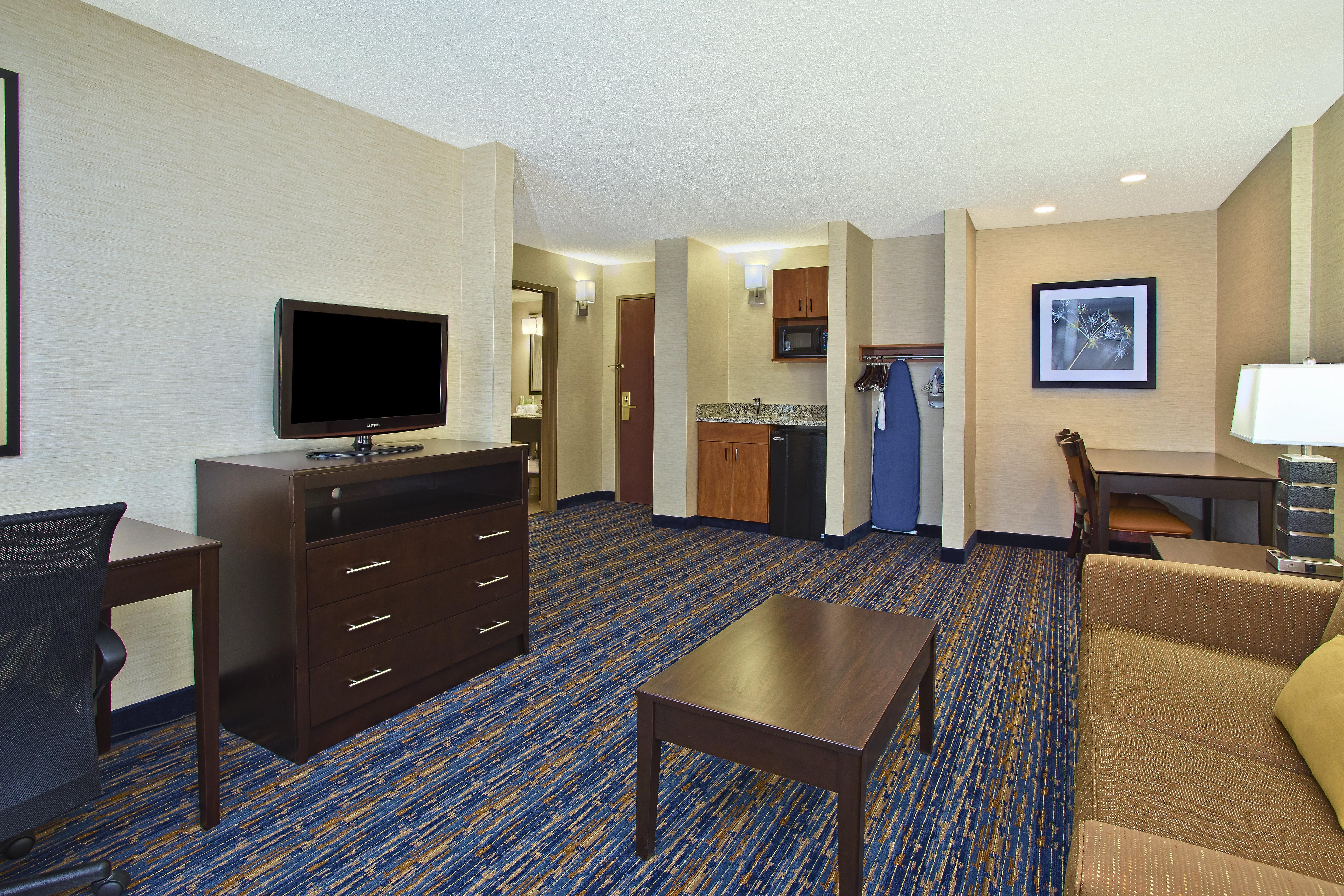 Holiday Inn Express And Suites Pittsburgh West Mifflin, An Ihg Hotel מראה חיצוני תמונה