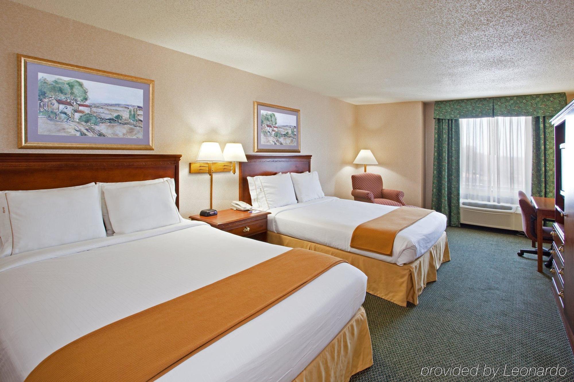 Holiday Inn Express And Suites Pittsburgh West Mifflin, An Ihg Hotel מראה חיצוני תמונה