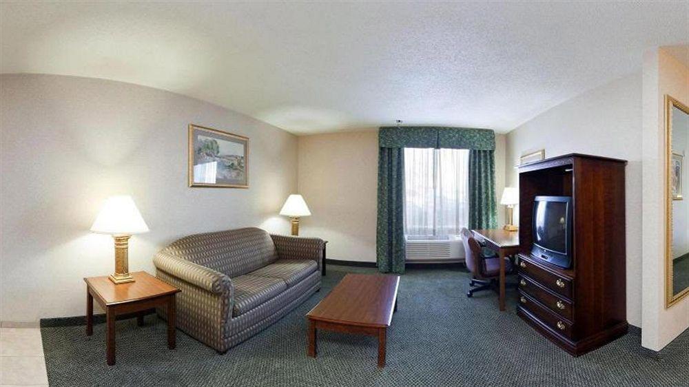 Holiday Inn Express And Suites Pittsburgh West Mifflin, An Ihg Hotel מראה חיצוני תמונה